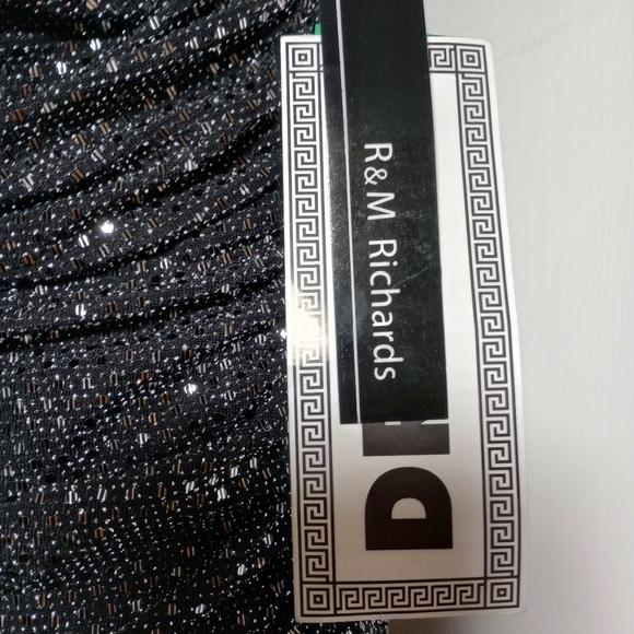 R&M Richards Black Sequin Top Sleeveless Jumpsuit. Size 10 - Picture 7 of 11